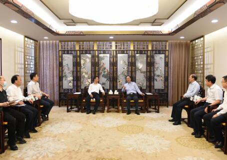 毛偉明、辛保安會(huì)見甘肅省長唐仁健