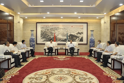國家電網(wǎng)有限公司總經(jīng)理、黨組副書記辛保安會見甘肅省政協(xié)副主席、慶陽市委書記贠建民