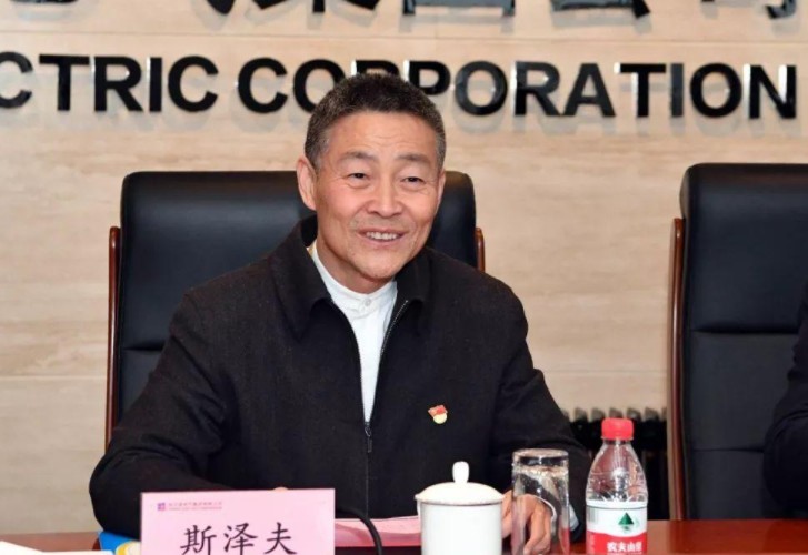 發(fā)展新能源要與電力安全統(tǒng)籌兼顧——訪全國政協(xié)常委，哈爾濱電氣集團有限公司黨委書記、董事長斯?jié)煞? width=