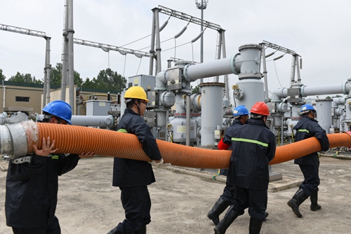 江蘇東?？h供電公司開展2021年變電站防汛應(yīng)急演練