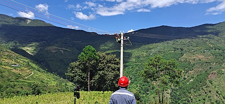 鳳慶供電局新華供電所供電火力全開，助力當?shù)乜緹煯a(chǎn)業(yè) 穩(wěn)定發(fā)展