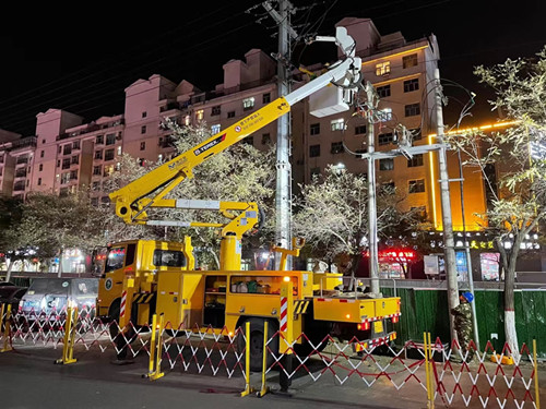烏海電業(yè)局配電帶電作業(yè)處：堅守蒙電責(zé)任，勇戰(zhàn)寒潮