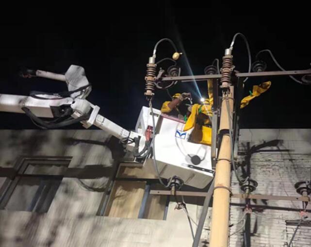 烏海電業(yè)局配電帶電作業(yè)處：11、7、23