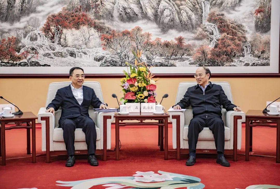 鄒磊拜會(huì)中國石油集團(tuán)黨組書記、董事長戴厚良