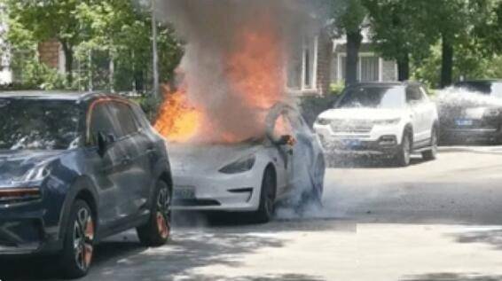 起火事件頻發(fā)，夏日高溫下新能源汽車(chē)還安全嗎