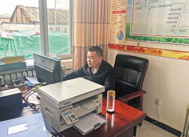 駐村書記王維：“村民需要啥，我們就干啥”