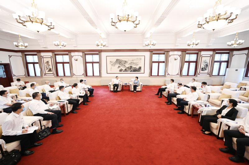 宋海良與江蘇省委常委、南京市委書記韓立明、市長夏心旻會談