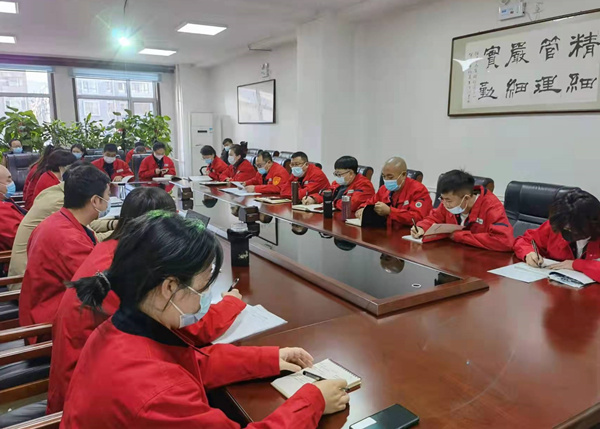 烏海市千里山供電公司：宣貫《車(chē)輛管理標(biāo)準(zhǔn)》，加強(qiáng)車(chē)輛日常管理