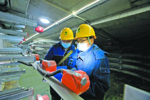 銀川供電公司：“臨近春節(jié)，保障居民安全可靠用電更是頭等大事”