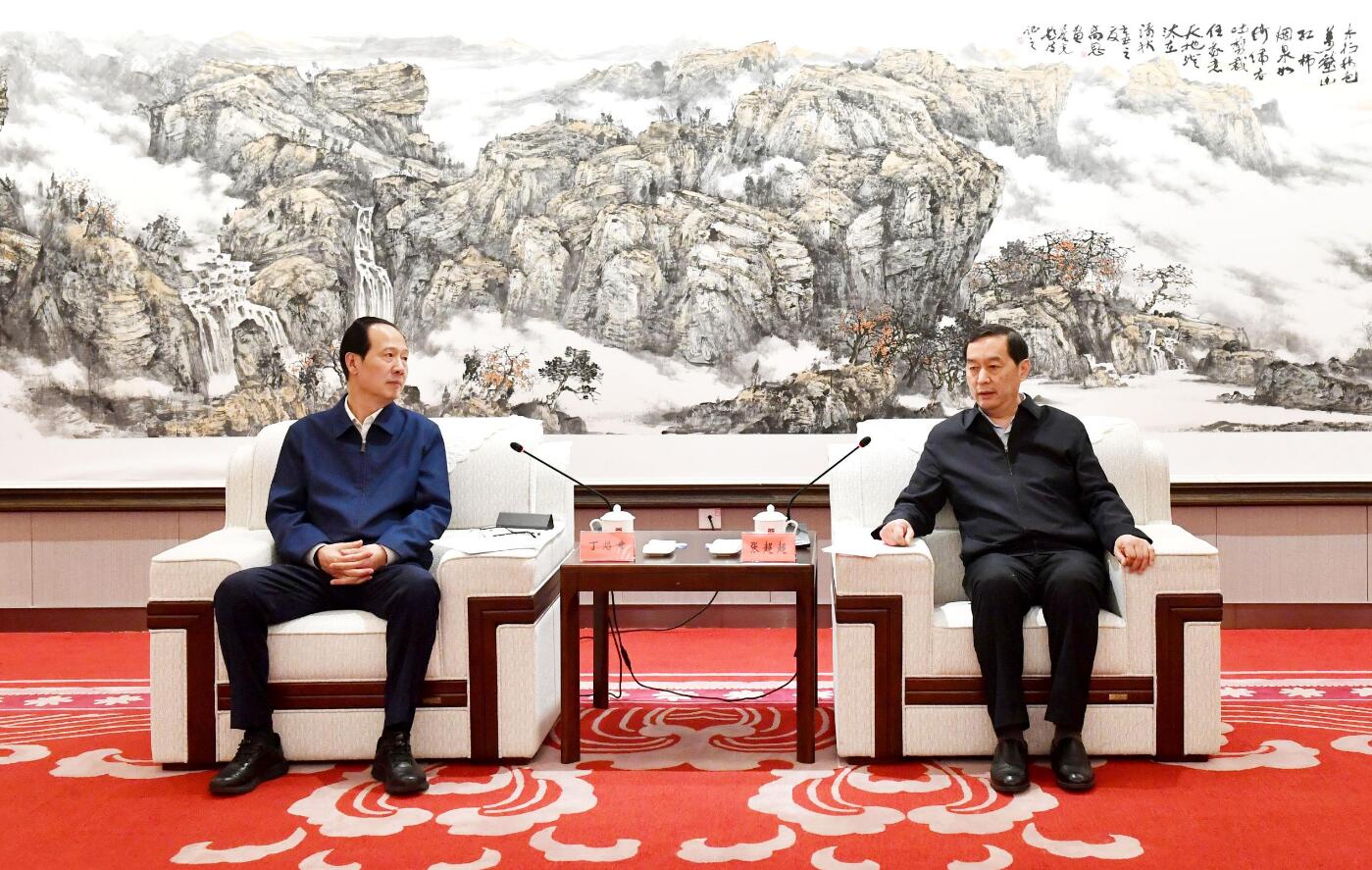 中國(guó)電建黨委書記、董事長(zhǎng)丁焰章與河北省委常委、石家莊市委書記張超超會(huì)談