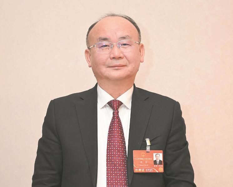 優(yōu)質(zhì)供電服務(wù)助力裝備制造業(yè)高質(zhì)量發(fā)展——訪全國(guó)人大代表、楚天科技股份有限公司董事長(zhǎng)兼總裁唐岳