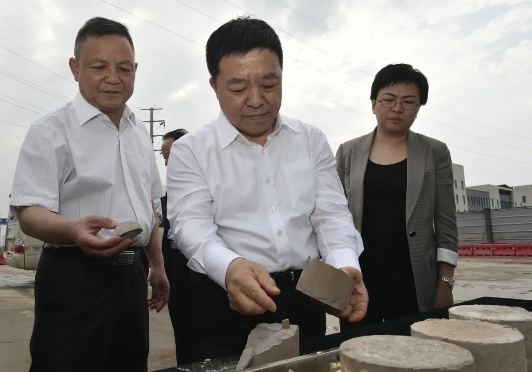 江西?。和苿?dòng)鋰電新能源產(chǎn)業(yè)高質(zhì)量發(fā)展