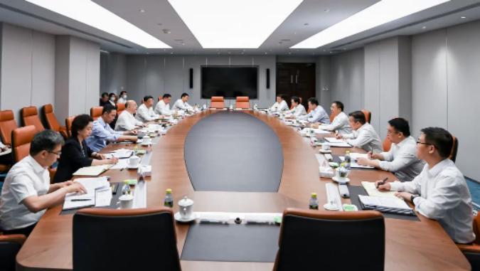 鄒磊、劉明勝與河北省省長王正譜會(huì)談