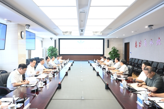 中國電建黨委書記、董事長丁焰章與中國南水北調(diào)集團(tuán)黨組書記、董事長蔣旭光會談