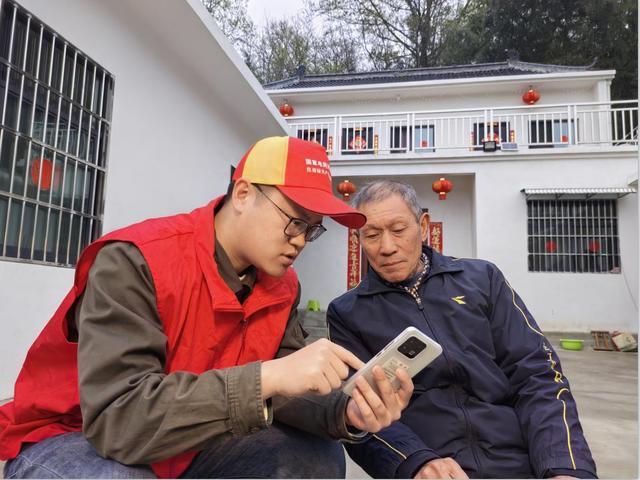 村網(wǎng)共建，讓村里老人生活更方便!