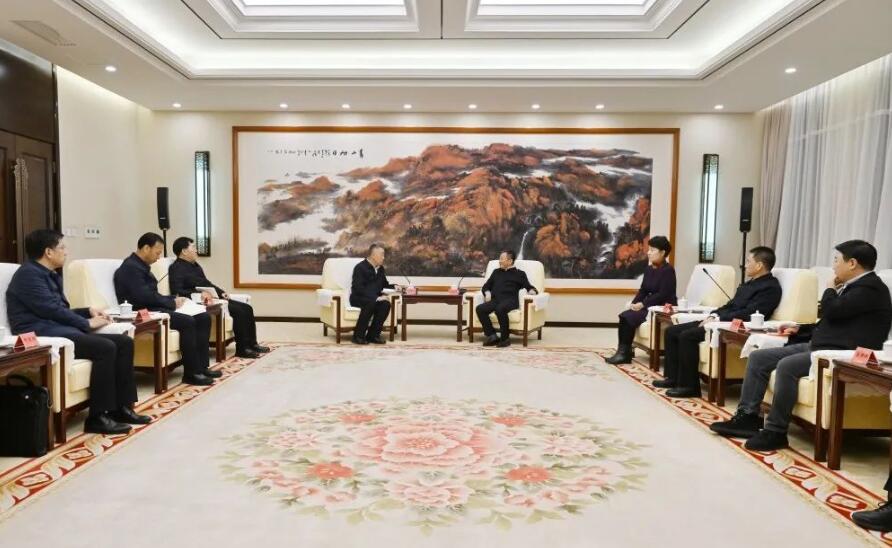 三峽集團(tuán)董事長、黨組書記雷鳴山拜會(huì)內(nèi)蒙古自治區(qū)黨委書記孫紹騁、自治區(qū)主席王莉霞