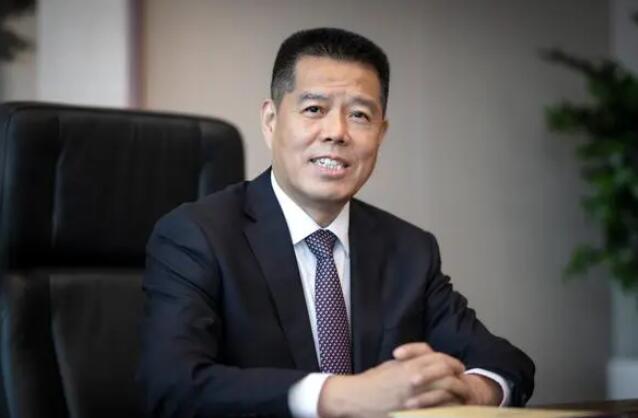 加快推動傳統(tǒng)煤炭企業(yè)向新能源企業(yè)轉型發(fā)展——訪全國人大代表，山東能源集團黨委書記、董事長 李偉