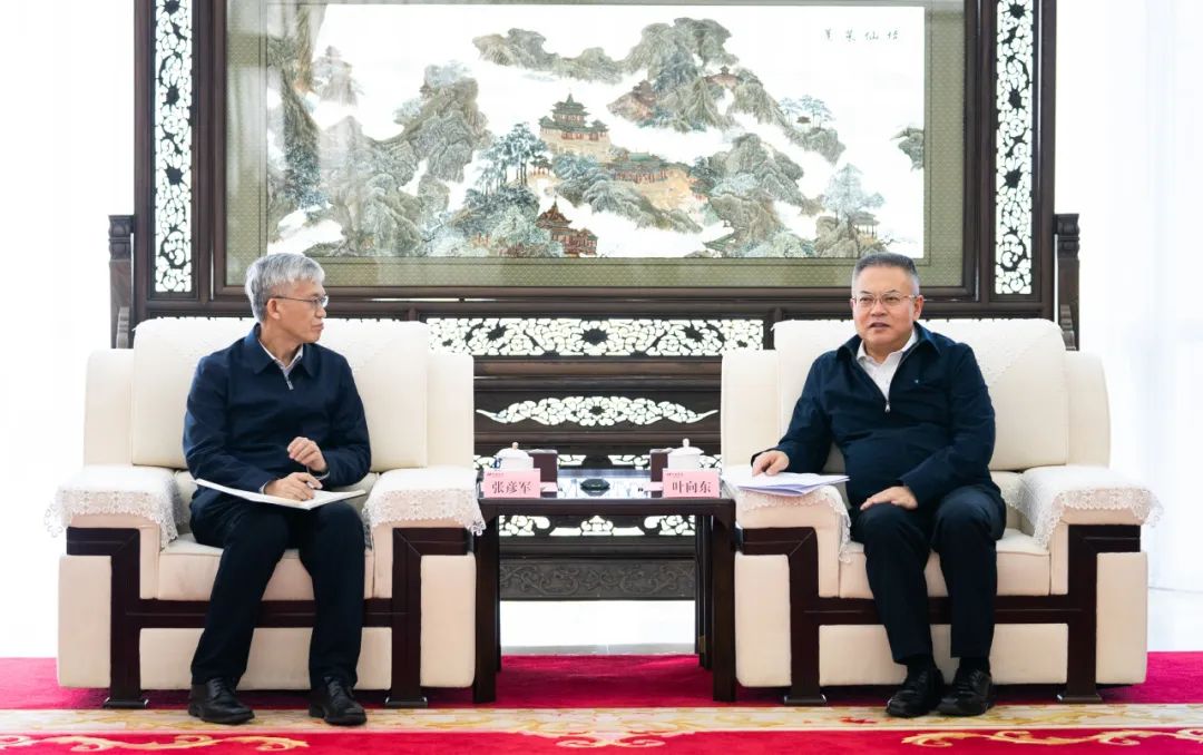華電集團(tuán)黨組副書記、董事、總經(jīng)理葉向東會見東方電氣董事、總經(jīng)理、黨組副書記張彥軍