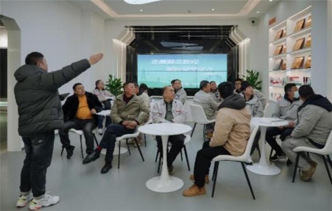 怡能集團(tuán)以沉浸式安全教育，為電力施工準(zhǔn)入賦能