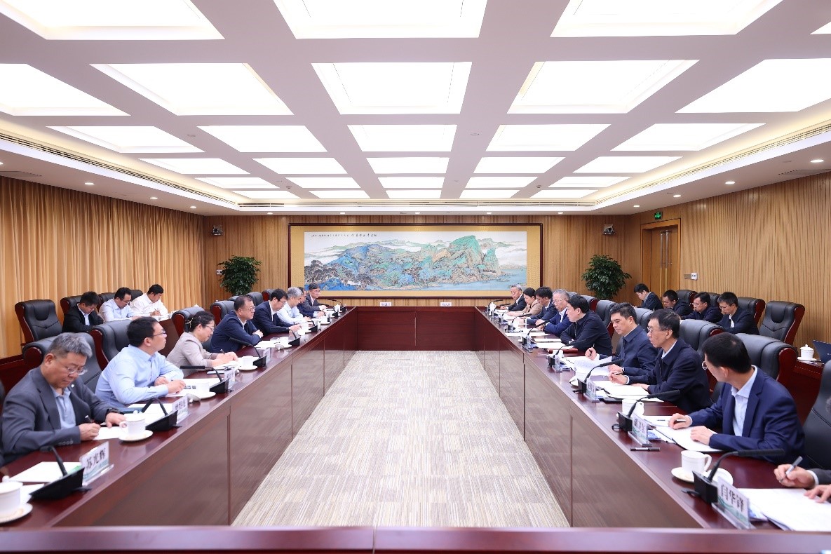 西安交通大學黨委書記盧建軍、校長張立群赴國家電網(wǎng)座談交流
