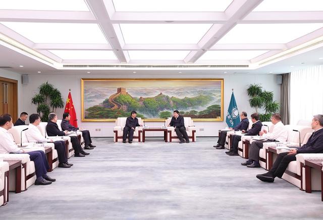 國家電網(wǎng)董事長、黨組書記張智剛董事長與三峽集團董事長劉偉平、總經(jīng)理韓君會談