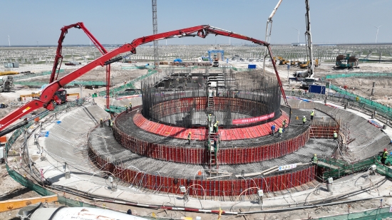 全球緯度最高、東北地區(qū)首座塔式光熱電站完成吸熱塔基礎(chǔ)澆筑
