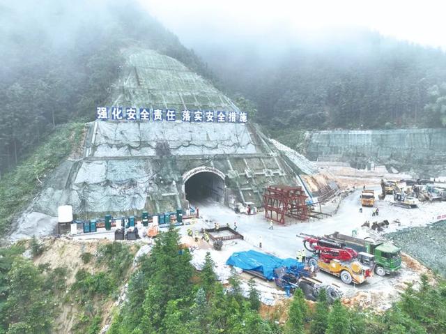 新啟動建設五個抽蓄電站，在建規(guī)模創(chuàng)新高