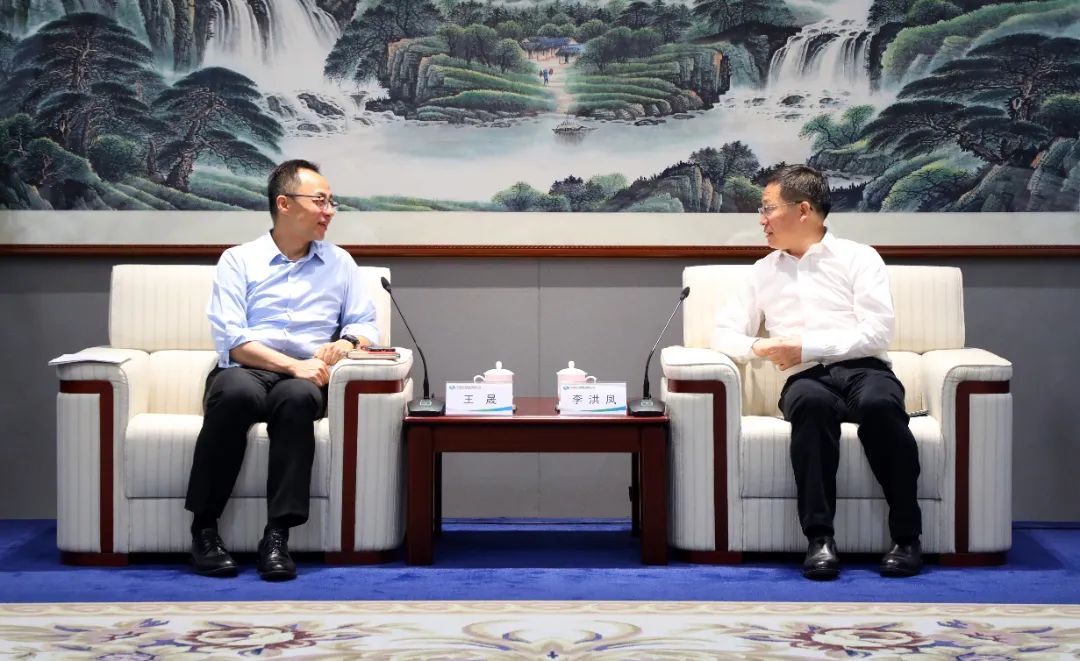 中國(guó)電氣裝備黨委書記、董事長(zhǎng)李洪鳳會(huì)見銀河證券黨委書記、董事長(zhǎng)王晟