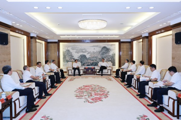 江毅會見山東省委常委、青島市委書記曾贊榮并赴華電青島公司調(diào)研