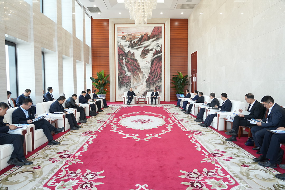 中國能建黨委書記、董事長宋海良與山西省委常委、大同市委書記盧東亮?xí)? width=