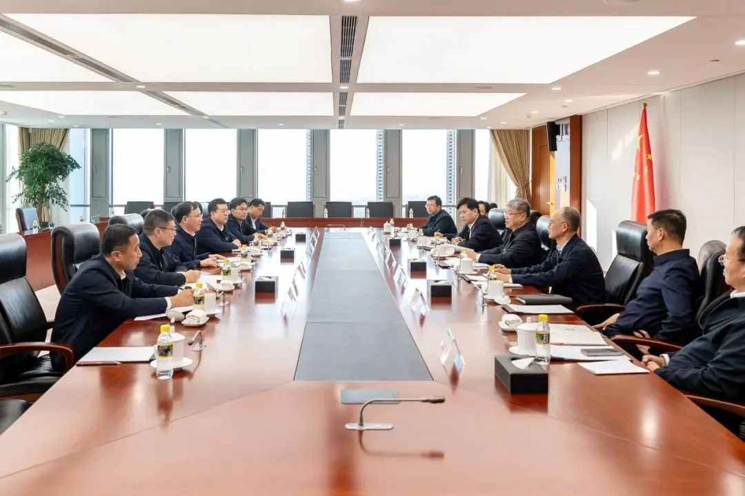 國家能源集團(tuán)黨組書記、董事長劉國躍與中國大唐黨組副書記、總經(jīng)理張傳江會談