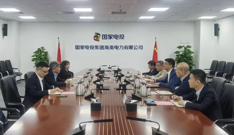 劉波濤會(huì)見(jiàn)國(guó)電投財(cái)務(wù)公司黨委書記、董事長(zhǎng)李云峰
