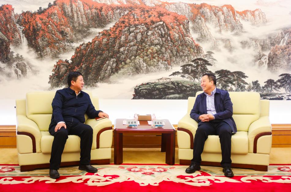 大唐甘肅公司黨委書記、董事長王建偉與甘肅電投集團黨委書記、董事長蒲培文會談
