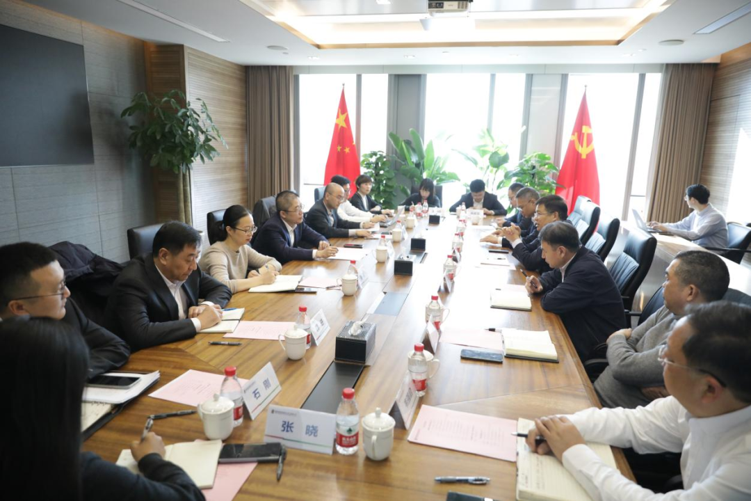 國家電投浙江公司總經(jīng)理、黨委副書記黃保軍會見浙商銀行總行黨委委員、副行長景峰